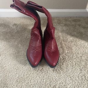 Maroon cowgirl boots